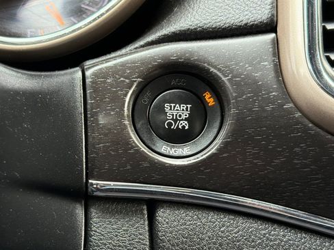 Used 2015 Jeep Grand Cherokee Limited w/ Trailer Tow Group IV image 21