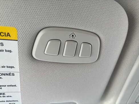 Used 2025 Ford Explorer Platinum w/ Ultimate Package image 40