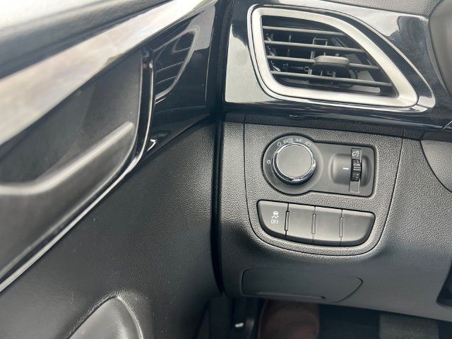 Used 2020 Chevrolet Spark LT FWD image 25