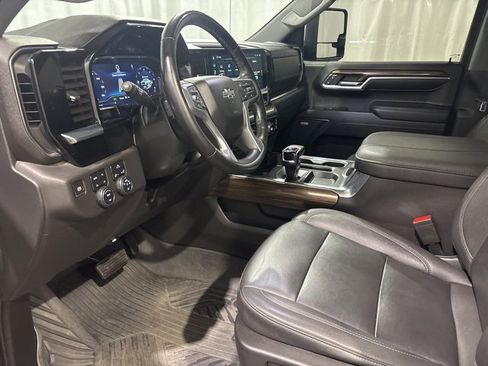 Certified 2023 Chevrolet Silverado 1500 LT Trail Boss w/ Convenience Package II image 15