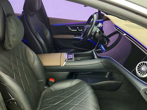 Used 2023 Mercedes-Benz EQS 580 4MATIC Sedan image 23
