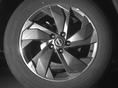Used 2025 Nissan Rogue SV FWD image 15