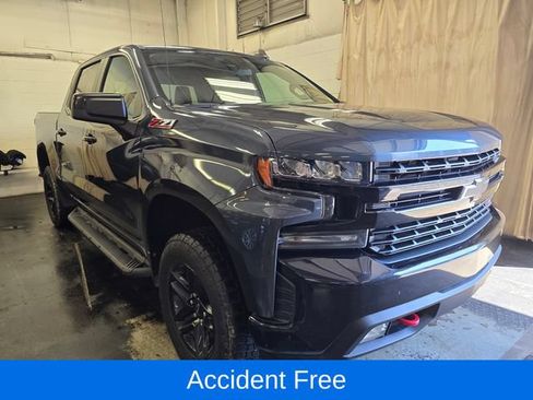 Used 2019 Chevrolet Silverado 1500 LT Trail Boss AWD/4WD image 4