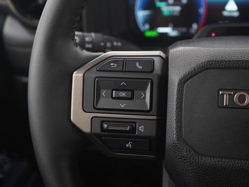 Used 2025 Toyota Land Cruiser w/ Premium Package image 27