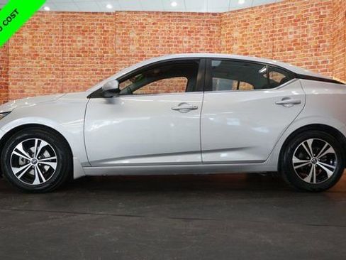 Used 2021 Nissan Sentra SV image 4