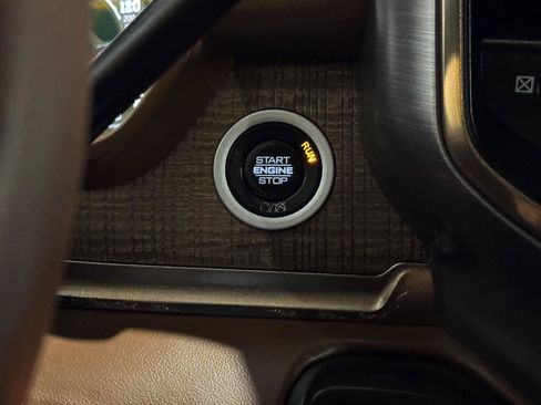 Used 2020 RAM 2500 Limited AWD/4WD image 27