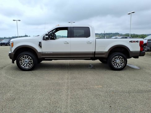 Used 2017 Ford F250 King Ranch w/ King Ranch Ultimate Package AWD/4WD image 4