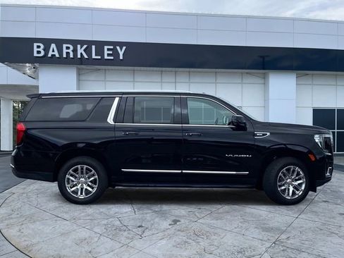 Certified 2024 GMC Yukon XL SLT w/ SLT Luxury Package AWD/4WD image 2