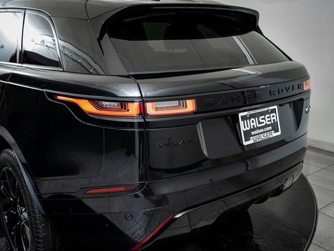 Used 2023 Land Rover Range Rover Velar R-Dynamic S image 19