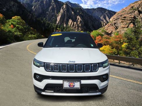 Used 2025 Jeep Compass Limited AWD/4WD image 6