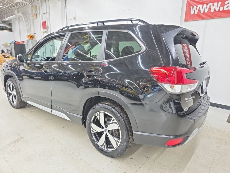 Used 2020 Subaru Forester Touring AWD/4WD image 5