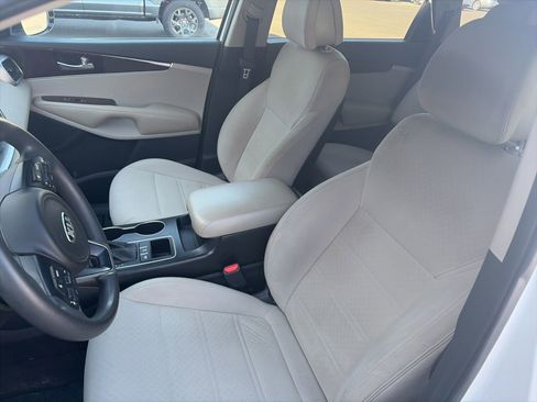 Used 2016 Kia Sorento LX AWD/4WD image 8