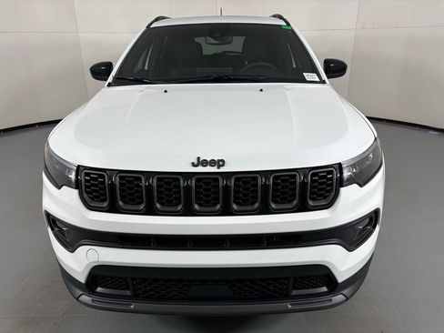 New 2026 Jeep Compass Latitude w/ Sun and Sound Group AWD/4WD image 3