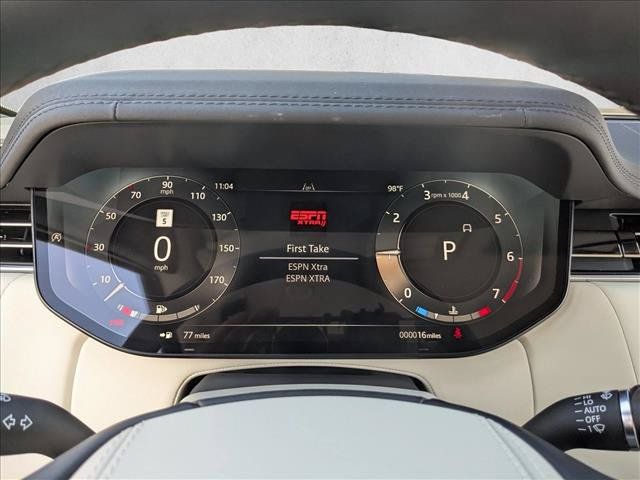 Used 2026 Land Rover Range Rover SE AWD/4WD image 11