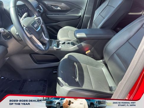 Used 2023 GMC Terrain SLT w/ Tech Package FWD image 9