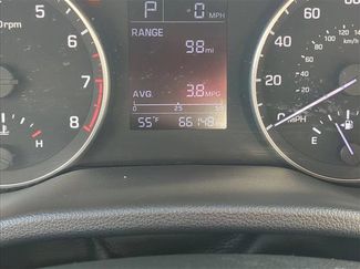 Used 2017 Hyundai Elantra SE w/ Cargo Package video 2