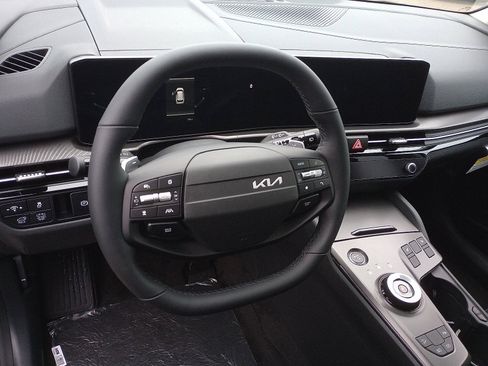 New 2026 Kia Sportage EX image 9