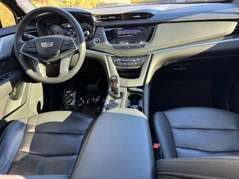Used 2021 Cadillac XT5 Premium Luxury w/ LPO, Floor Liner Package FWD image 12