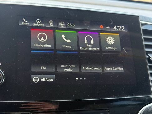 Used 2022 Honda Pilot Touring image 5