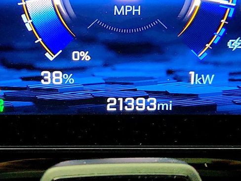 Used 2024 Chevrolet Silverado EV RST AWD/4WD image 16