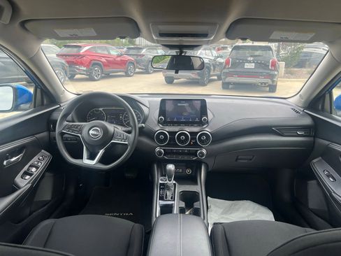 Used 2025 Nissan Sentra SV image 20