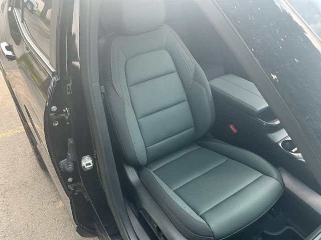 Used 2026 GMC Terrain AT4 w/ Convenience Package III AWD/4WD image 28