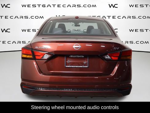 Used 2023 Nissan Altima 2.5 SV FWD image 4
