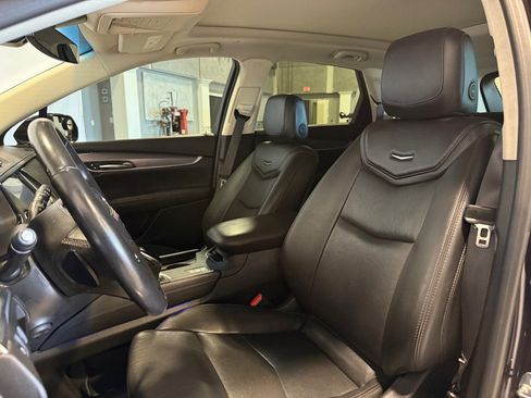 Used 2018 Cadillac XT5 Luxury image 14