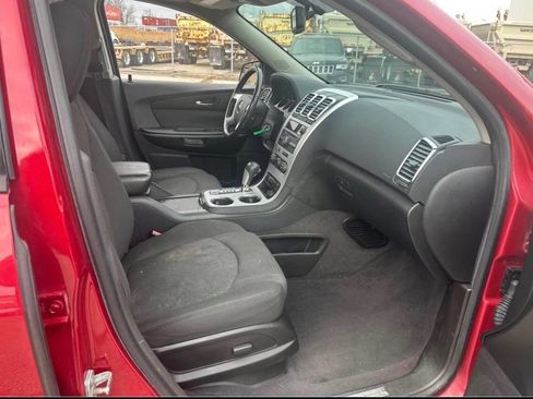 Used 2012 GMC Acadia SLE image 11