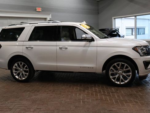 Used 2018 Ford Expedition Platinum AWD/4WD image 30