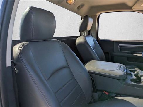 Used 2015 RAM 5500 Tradesman w/ Power & Remote Entry Group image 18