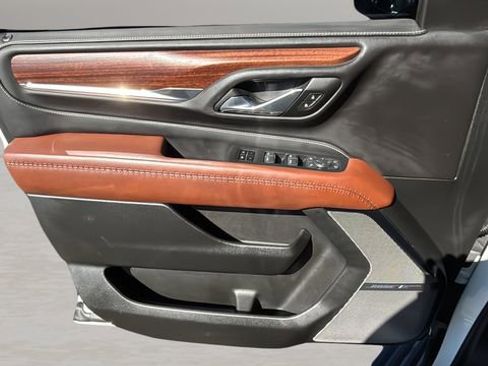 Used 2024 GMC Yukon XL Denali Ultimate image 17