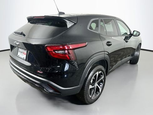Used 2024 Chevrolet Trax RS w/ Driver Confidence Package FWD image 7