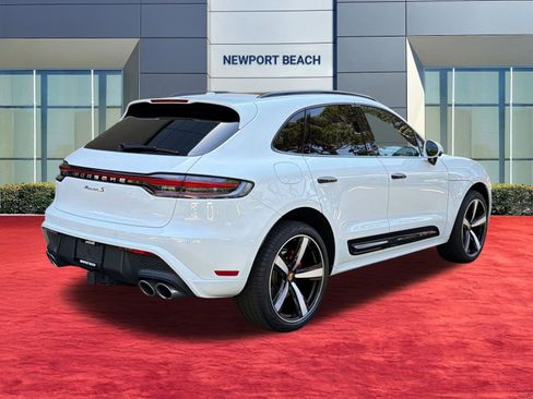Used 2024 Porsche Macan S AWD/4WD image 9