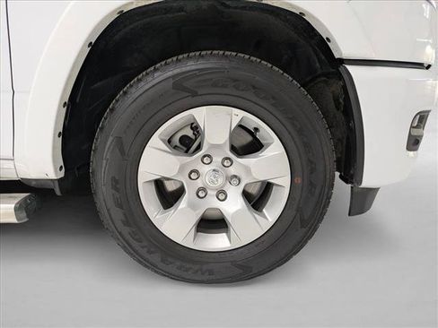 New 2026 RAM 1500 Big Horn AWD/4WD image 15