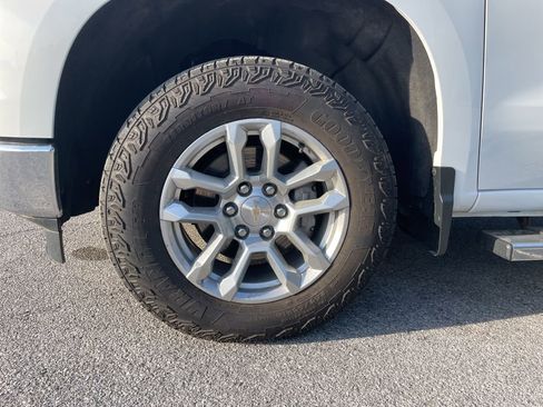 Used 2023 Chevrolet Silverado 1500 LT image 20