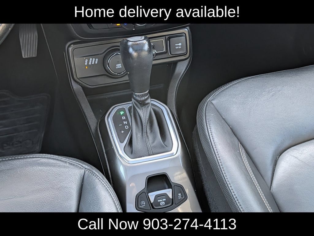 Used 2020 Jeep Renegade Limited w/ UConnect 8.4 Nav Group AWD/4WD image 14