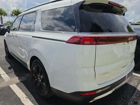 Certified 2024 Kia Carnival SX Prestige FWD image 12