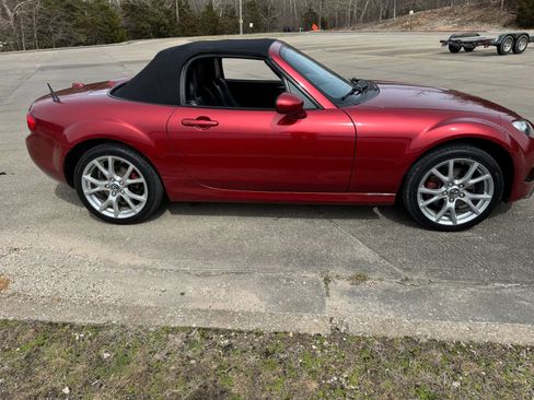 Used 2015 MAZDA MX-5 Miata Grand Touring w/ Premium Package image 6