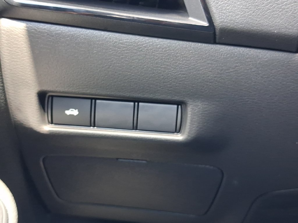 New 2027 Nissan Sentra SV FWD image 12