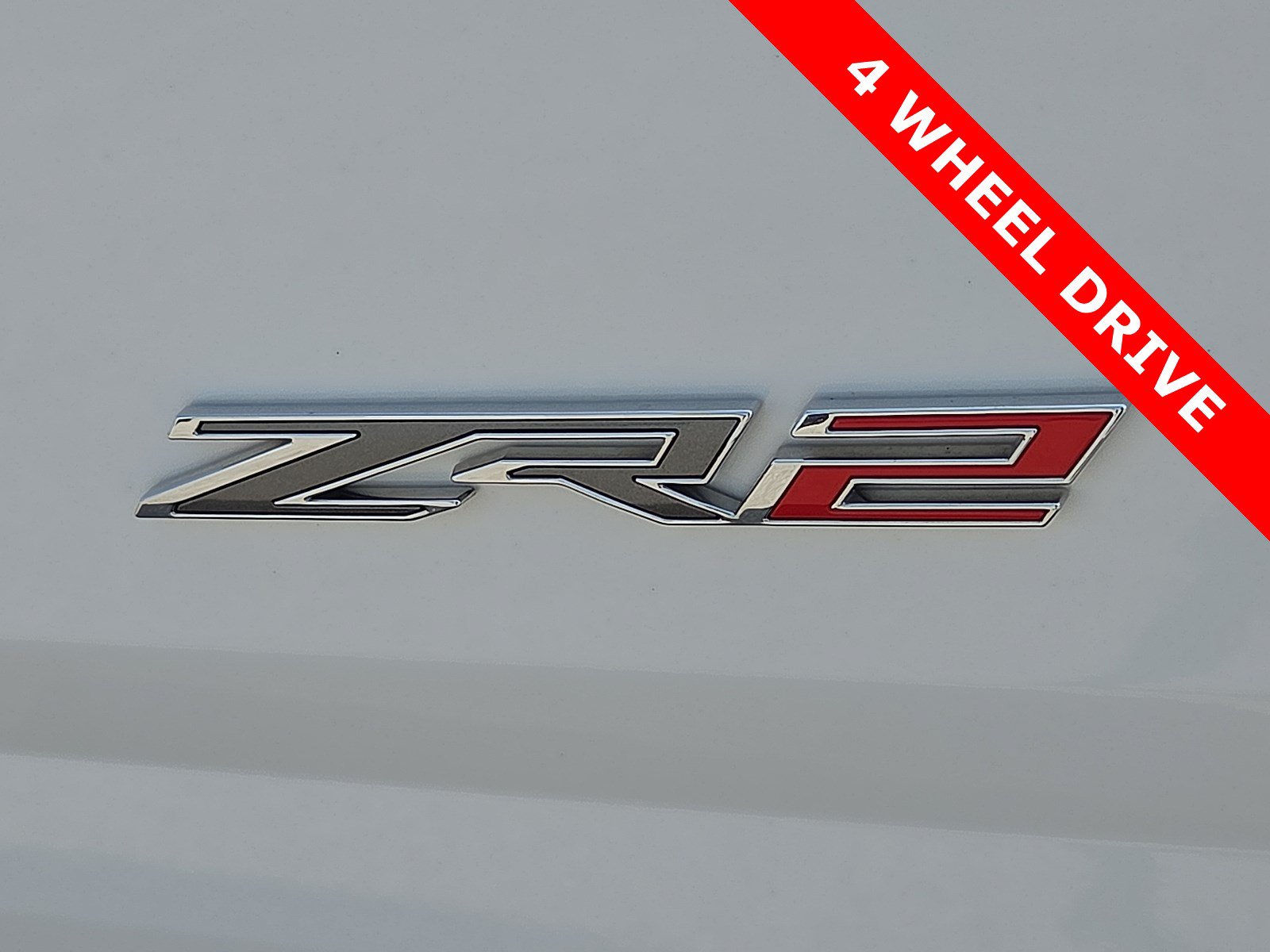 Used 2022 Chevrolet Colorado ZR2 w/ LPO, Power Package AWD/4WD image 8