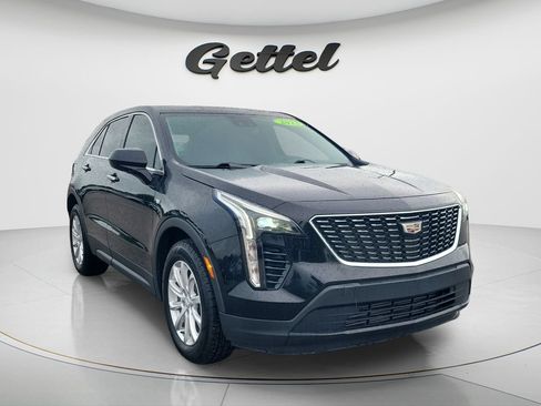Used 2023 Cadillac XT4 Luxury FWD image 3