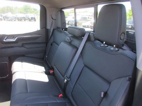New 2026 GMC Sierra 1500 SLT w/ SLT Premium Plus Package AWD/4WD image 14