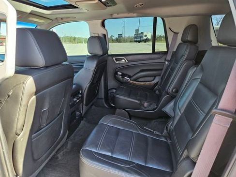 Used 2015 GMC Yukon Denali w/ Premium Package image 24