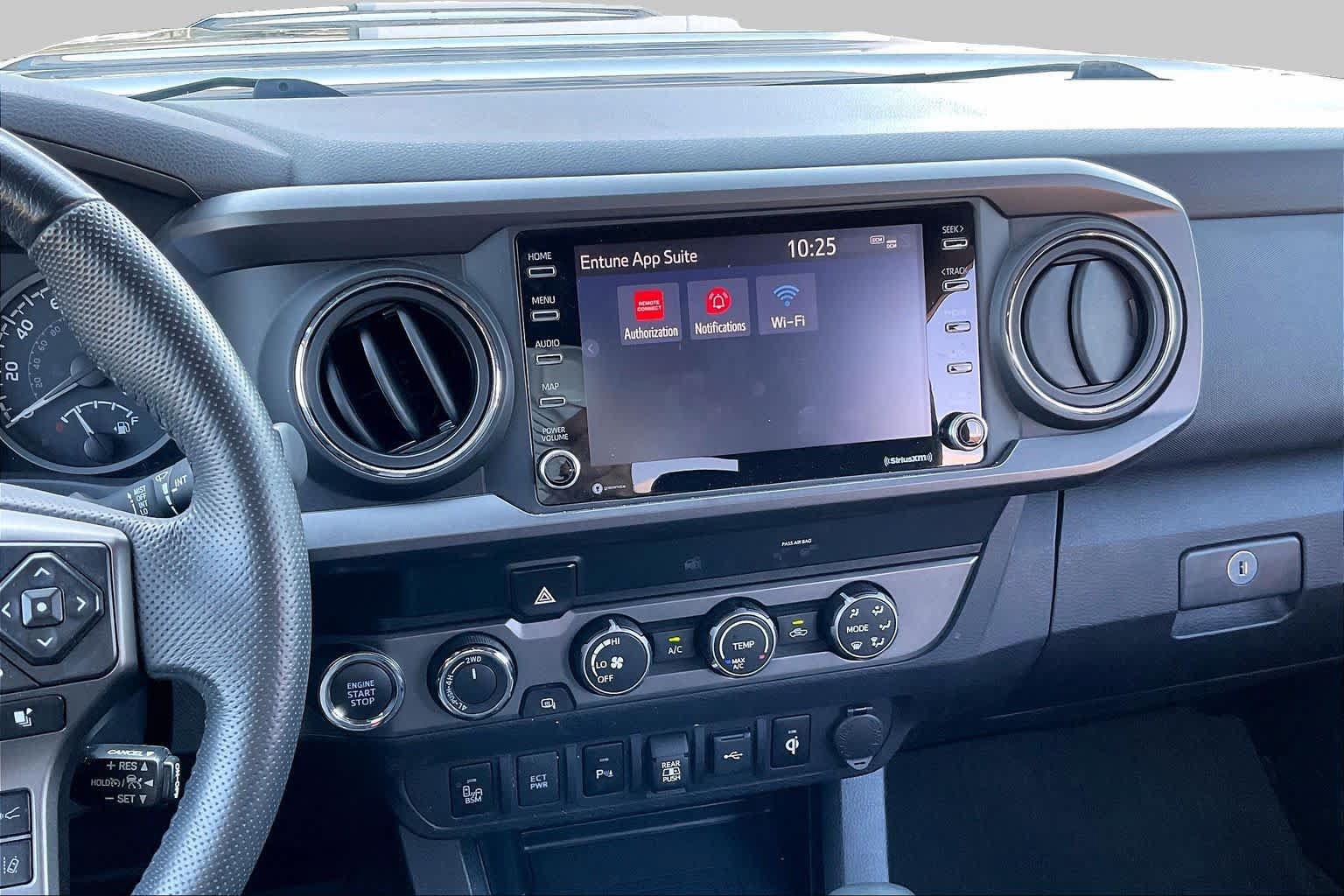 Used 2020 Toyota Tacoma TRD Sport w/ Technology Package AWD/4WD image 8