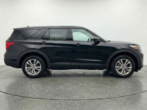 Used 2024 Ford Explorer Limited image 11