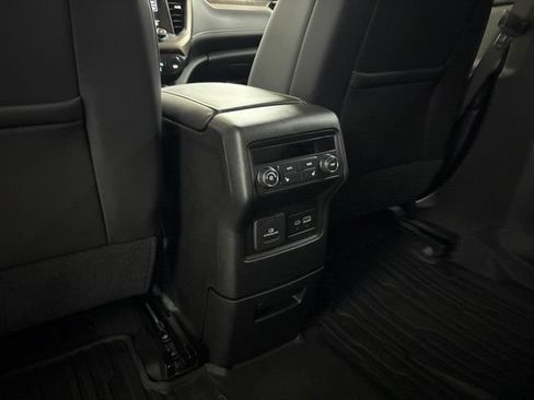 Used 2023 GMC Acadia Denali w/ Denali Technology Package AWD/4WD image 29