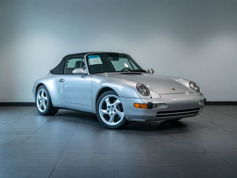 Used 1997 Porsche 911 Carrera RWD image 9