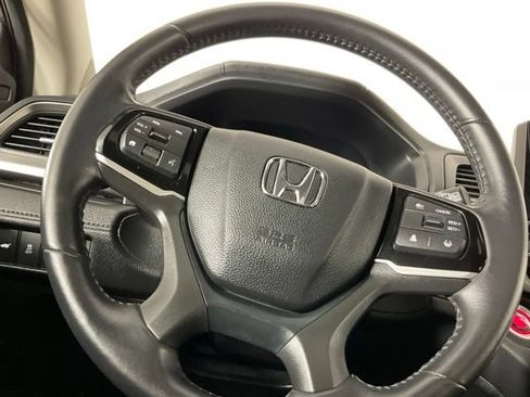 Used 2025 Honda Odyssey EX-L image 32
