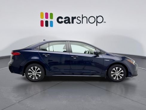 Used 2021 Toyota Corolla LE FWD image 6